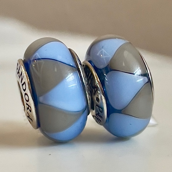 Set of 2 Pandora Captivating Blue Triangle Glass Murano Charms - Picture 9 of 9